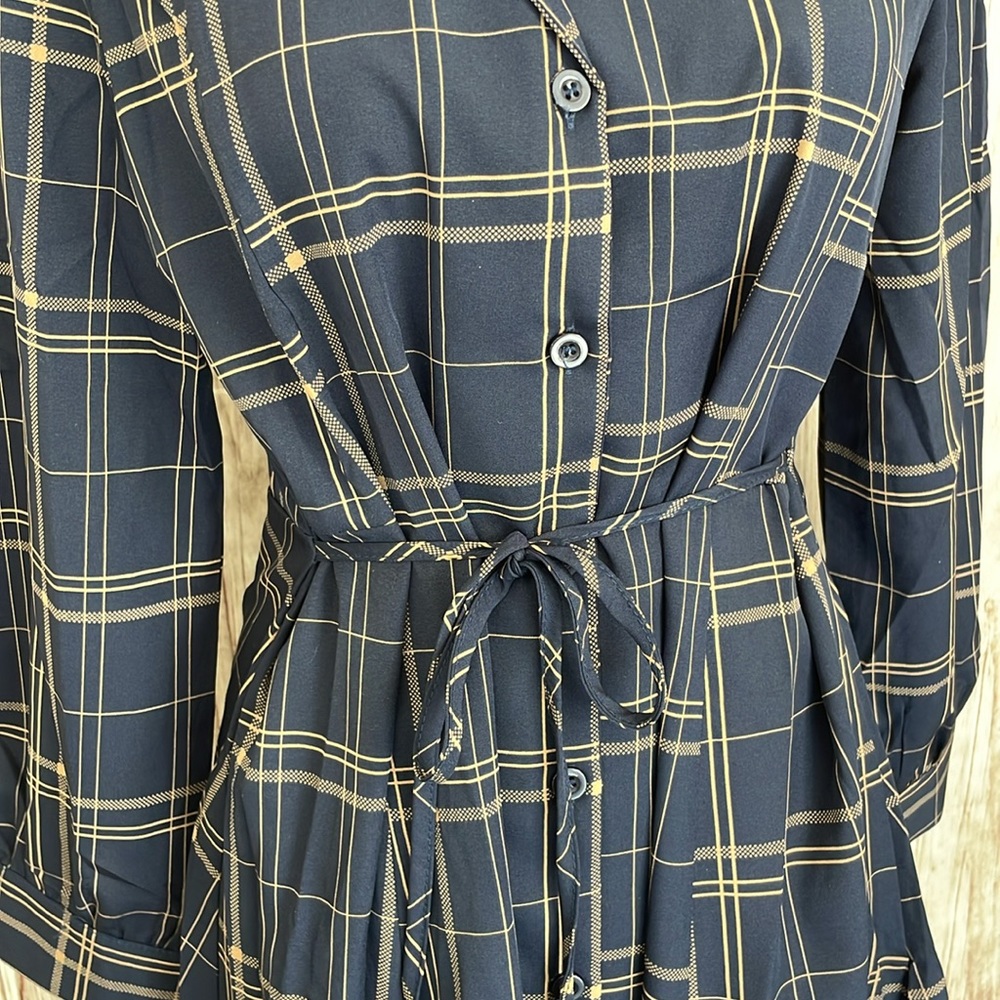 Monroll Blue & Tan Plaid Dress with Tie Large - Picture 3 of 9